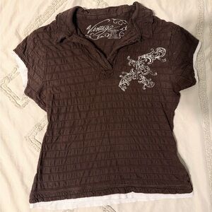 Vintage Brown Short-Sleeve Polo Tee with White Embroidered Detail